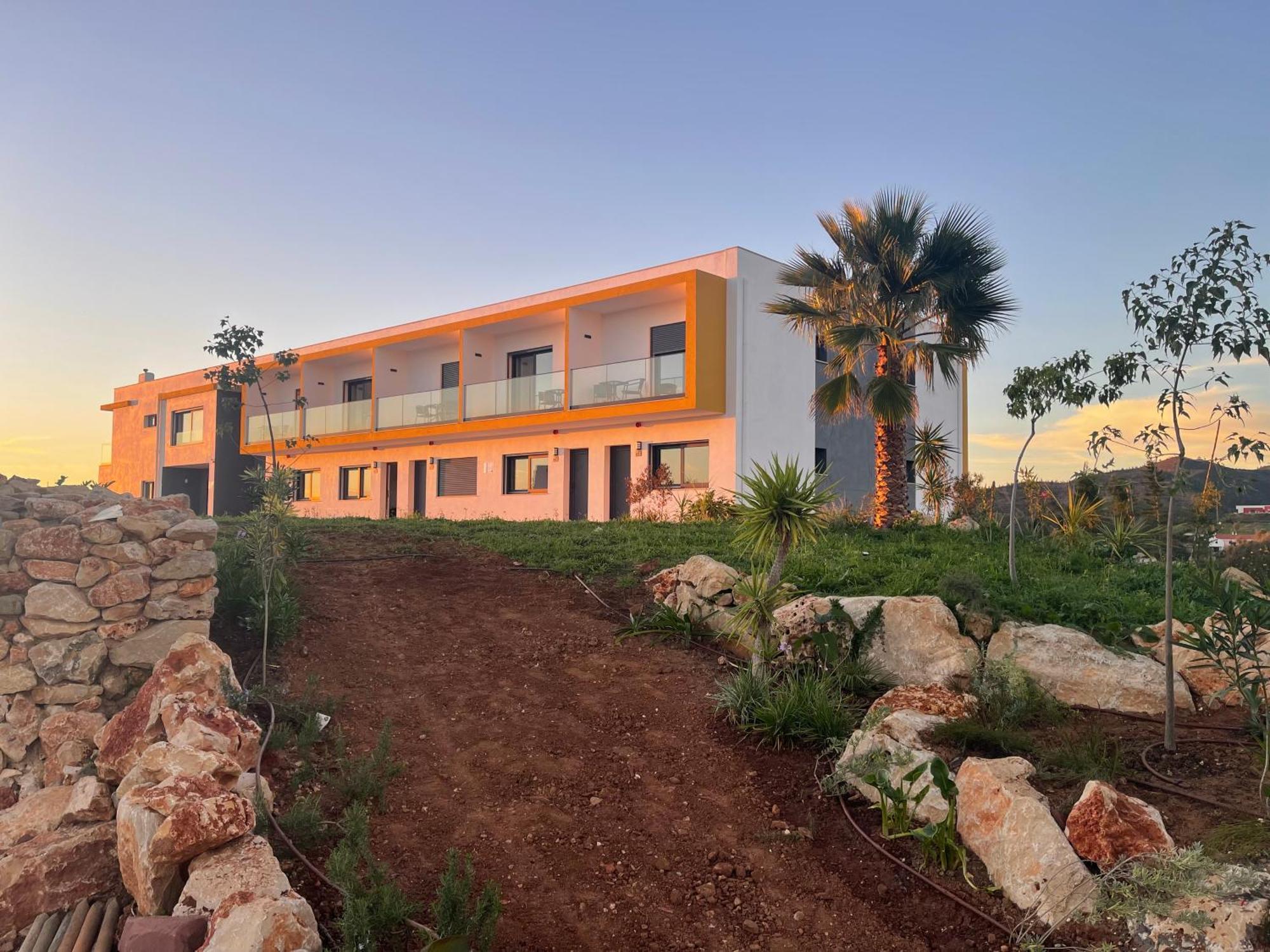 Orange Grove Residence Силвес Екстериор снимка