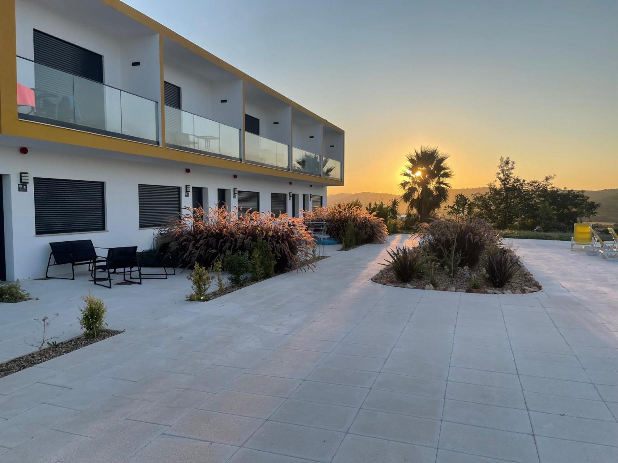 Orange Grove Residence Силвес Екстериор снимка
